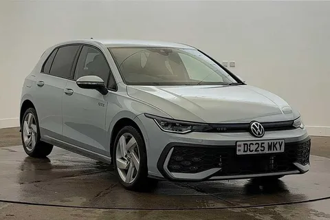 DC25WKY Volkswagen Golf 1.5 TSI 272 GTE eHybrid 5dr DSG Thumbnail #1