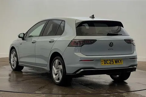 DC25WKY Volkswagen Golf 1.5 TSI 272 GTE eHybrid 5dr DSG Thumbnail #3