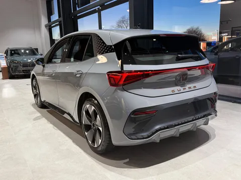  CUPRA Born e-Boost 59kWh V1 Auto 5dr Thumbnail #2