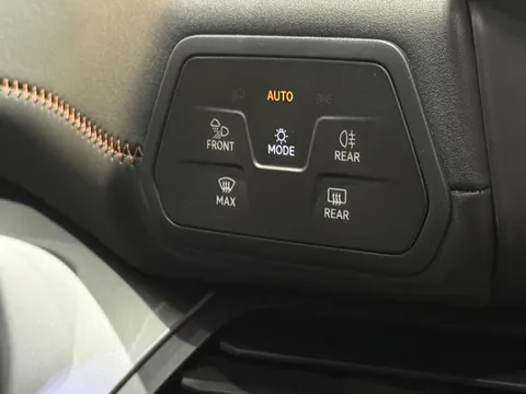  CUPRA Born e-Boost 59kWh V1 Auto 5dr Thumbnail #14