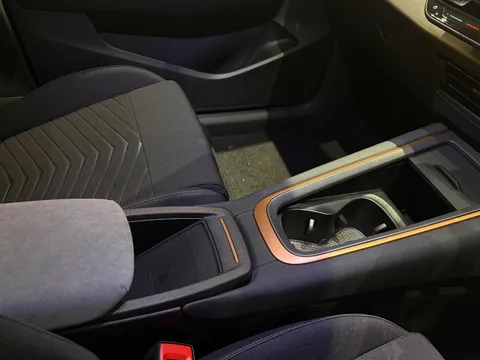  CUPRA Born e-Boost 59kWh V1 Auto 5dr Thumbnail #17