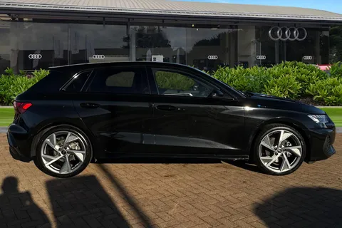 KO74PNU Audi A3 Black Edition 35 TFSI 150 PS S tronic Thumbnail #4