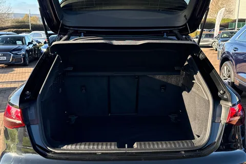 KO74PNU Audi A3 Black Edition 35 TFSI 150 PS S tronic Thumbnail #7