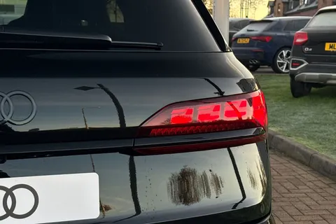  Audi SQ7 4.0 TFSI V8 Vorsprung Tiptronic quattro Euro 6 (s/s) 5dr Thumbnail #51