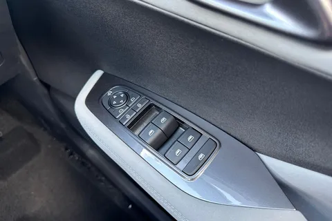 BYD Dolphin Surf 43.2kWh Boost Auto 5dr Thumbnail #43