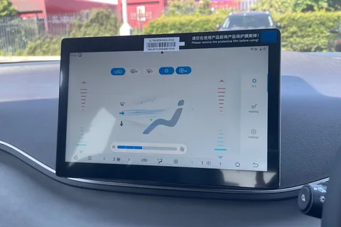 BYD Dolphin Surf 43.2kWh Comfort Auto 5dr Thumbnail #19