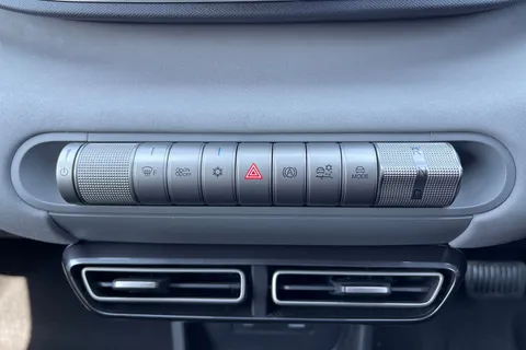 BYD Dolphin Surf 43.2kWh Comfort Auto 5dr Thumbnail #57