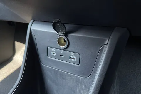 BYD Dolphin Surf 43.2kWh Comfort Auto 5dr Thumbnail #58