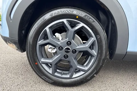  BYD Dolphin Surf 43.2kWh Comfort Auto 5dr Thumbnail #22