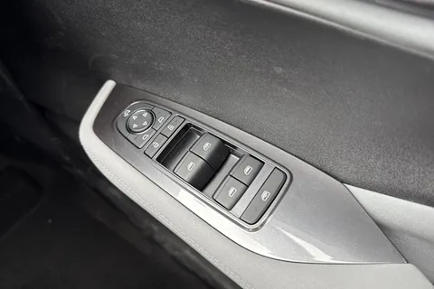  BYD Dolphin Surf 43.2kWh Comfort Auto 5dr Thumbnail #45