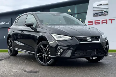  SEAT Ibiza 1.0 TSI FR Black Edition DSG Euro 6 (s/s) 5dr Thumbnail #2