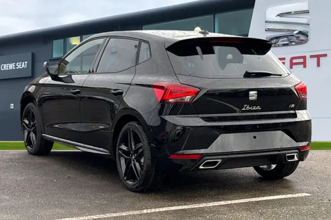  SEAT Ibiza 1.0 TSI FR Black Edition DSG Euro 6 (s/s) 5dr Thumbnail #3