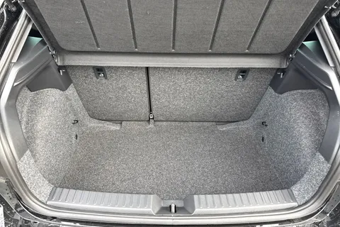  SEAT Ibiza 1.0 TSI FR Black Edition DSG Euro 6 (s/s) 5dr Thumbnail #7