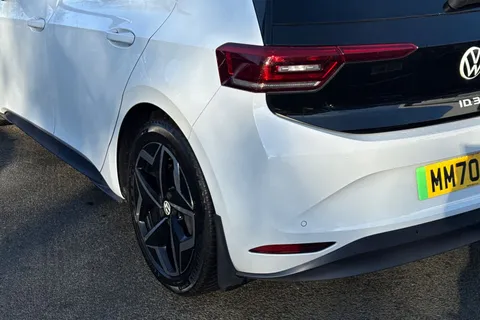 8 of 45 for Volkswagen ID.3 150kW 1ST Edition Pro Power 58kWh 5dr Auto | App Connect | Rear Camera