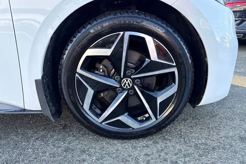 10 of 45 for Volkswagen ID.3 150kW 1ST Edition Pro Power 58kWh 5dr Auto | App Connect | Rear Camera