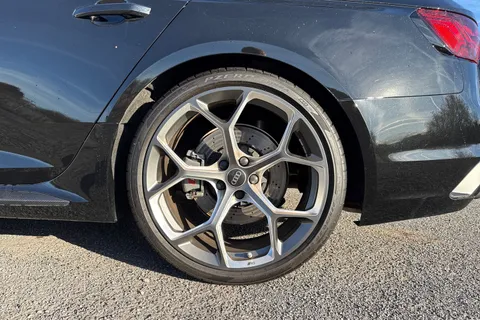 11 of 47 for Audi RS 4 Avant RS 4 Avant edition 25 years 470 PS tiptronic