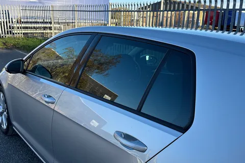 25 of 45 for Volkswagen Golf 2.0 TDI BlueMotion Tech GT DSG Euro 5 (s/s) 5dr