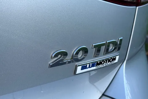 29 of 45 for Volkswagen Golf 2.0 TDI BlueMotion Tech GT DSG Euro 5 (s/s) 5dr