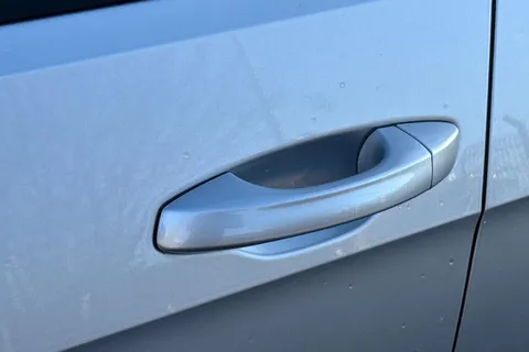 30 of 45 for Volkswagen Golf 2.0 TDI BlueMotion Tech GT DSG Euro 5 (s/s) 5dr