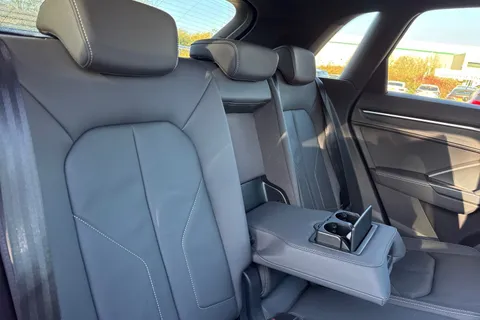 BV21VSO Audi Q3 Edition 1 35 TFSI  150 PS S tronic Thumbnail #42