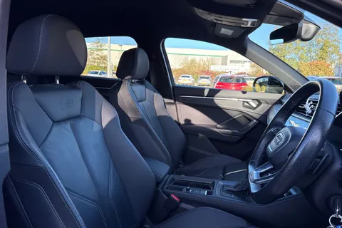 BV21VSO Audi Q3 Edition 1 35 TFSI  150 PS S tronic Thumbnail #45