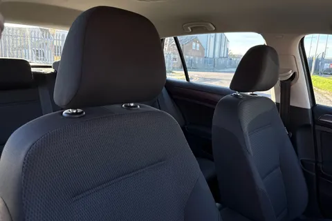 21 of 42 for Volkswagen Golf 1.0 TSI SE Euro 6 (s/s) 5dr