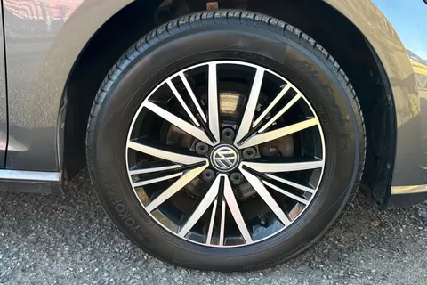 22 of 42 for Volkswagen Golf 1.0 TSI SE Euro 6 (s/s) 5dr