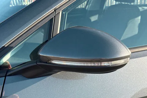 30 of 42 for Volkswagen Golf 1.0 TSI SE Euro 6 (s/s) 5dr