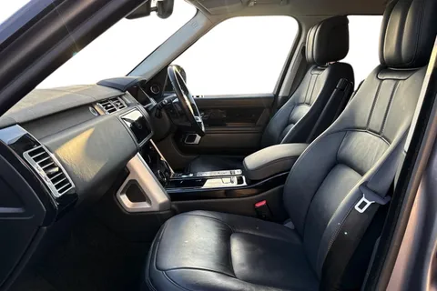 3 of 50 for Land Rover Range Rover 3.0 D300 MHEV Vogue SE SUV 5dr Diesel Auto 4WD Euro 6 (s/s) (300 ps)