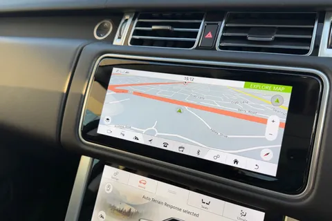 12 of 50 for Land Rover Range Rover 3.0 D300 MHEV Vogue SE SUV 5dr Diesel Auto 4WD Euro 6 (s/s) (300 ps)