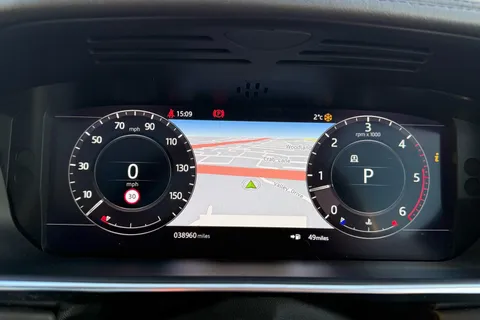 17 of 50 for Land Rover Range Rover 3.0 D300 MHEV Vogue SE SUV 5dr Diesel Auto 4WD Euro 6 (s/s) (300 ps)