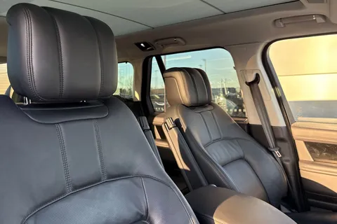 22 of 50 for Land Rover Range Rover 3.0 D300 MHEV Vogue SE SUV 5dr Diesel Auto 4WD Euro 6 (s/s) (300 ps)