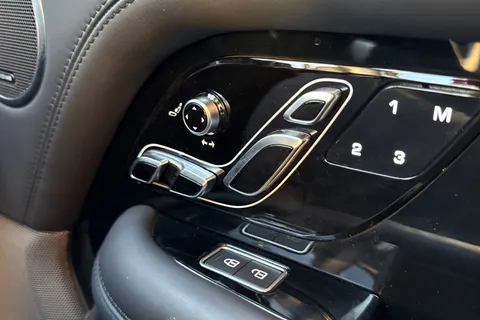 26 of 50 for Land Rover Range Rover 3.0 D300 MHEV Vogue SE SUV 5dr Diesel Auto 4WD Euro 6 (s/s) (300 ps)