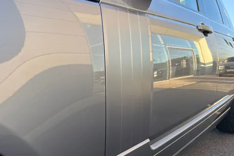 29 of 50 for Land Rover Range Rover 3.0 D300 MHEV Vogue SE SUV 5dr Diesel Auto 4WD Euro 6 (s/s) (300 ps)