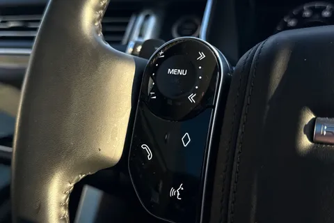 37 of 50 for Land Rover Range Rover 3.0 D300 MHEV Vogue SE SUV 5dr Diesel Auto 4WD Euro 6 (s/s) (300 ps)