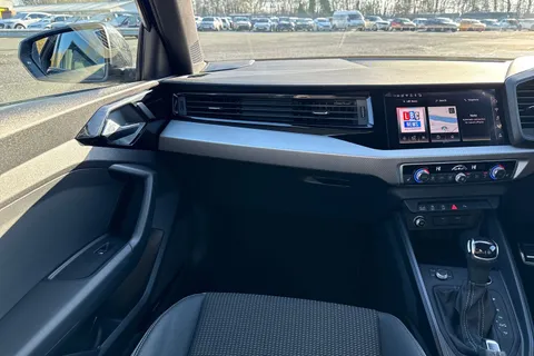 PJ25LNA Audi A1 Black Edition 35 TFSI 150 PS S tronic Thumbnail #20