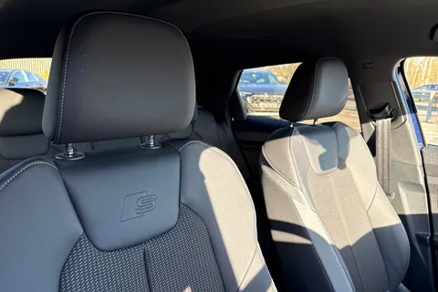 PJ25LNA Audi A1 Black Edition 35 TFSI 150 PS S tronic Thumbnail #24