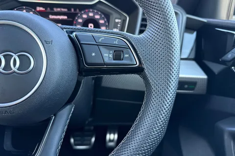 PJ25LNA Audi A1 Black Edition 35 TFSI 150 PS S tronic Thumbnail #33