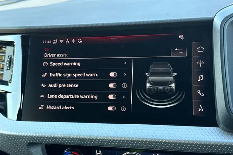 PJ25LNA Audi A1 Black Edition 35 TFSI 150 PS S tronic Thumbnail #42