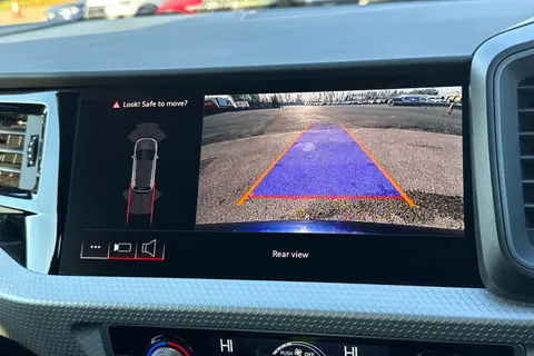 PJ25LNA Audi A1 Black Edition 35 TFSI 150 PS S tronic Thumbnail #43