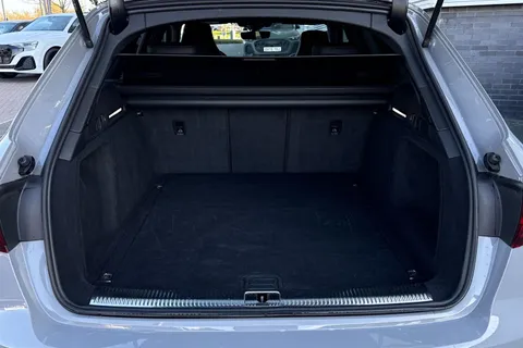 7 of 67 for Audi RS 4 Avant RS 4 Avant Carbon Black 450 PS tiptronic