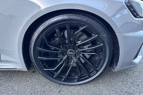 10 of 67 for Audi RS 4 Avant RS 4 Avant Carbon Black 450 PS tiptronic