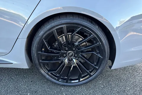 12 of 67 for Audi RS 4 Avant RS 4 Avant Carbon Black 450 PS tiptronic