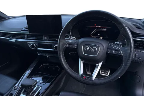 18 of 67 for Audi RS 4 Avant RS 4 Avant Carbon Black 450 PS tiptronic