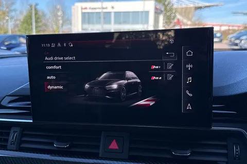 30 of 67 for Audi RS 4 Avant RS 4 Avant Carbon Black 450 PS tiptronic