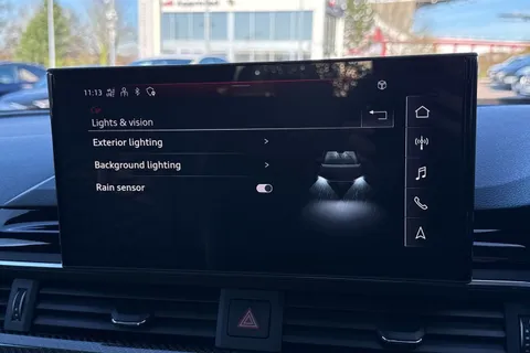 33 of 67 for Audi RS 4 Avant RS 4 Avant Carbon Black 450 PS tiptronic