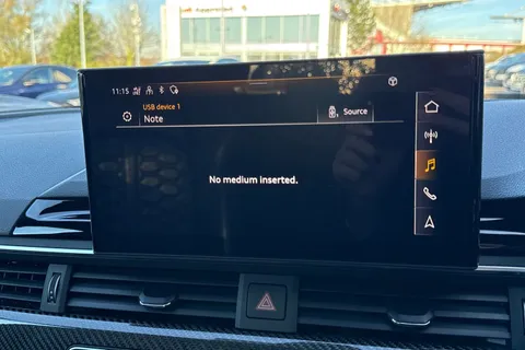 39 of 67 for Audi RS 4 Avant RS 4 Avant Carbon Black 450 PS tiptronic