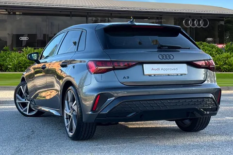 KO74HGA Audi A3 Black Edition 35 TFSI 150 PS S tronic Thumbnail #3