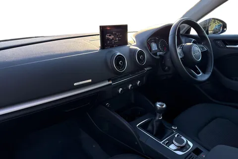 PY68WEA Audi A3 1.0 TFSI 30 SE Technik Sportback Euro 6 (s/s) 5dr Thumbnail #9