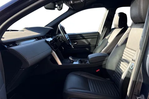 KM74FHH Land Rover Discovery Sport 2.0 D200 Dynamic HSE 5dr Thumbnail #4